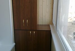 Деревянная мебель для балкона